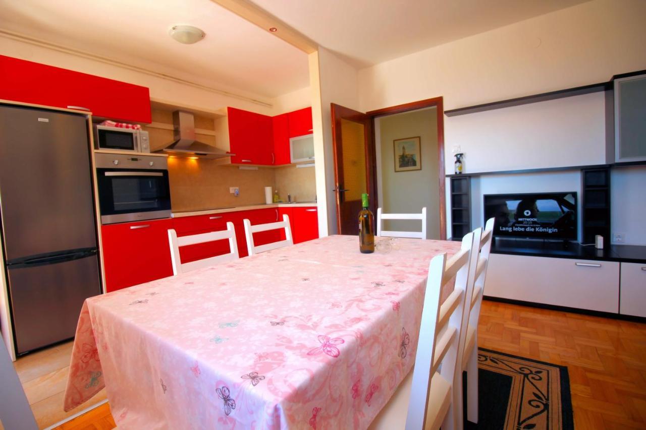 Apartmens Adriana Novi Vinodolski Exterior photo